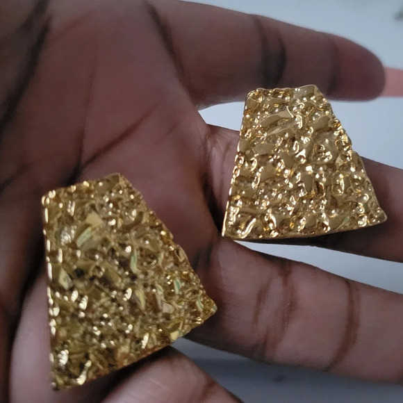 Vintage Goldtone Earrings • Nugget Texture • Pierced • 70s/80s - Picture 5 of 5